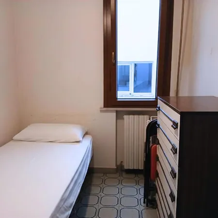 P084 - Porto Recanati, Ampio Con Vista Mare アパート ポルト・レカナーティ
