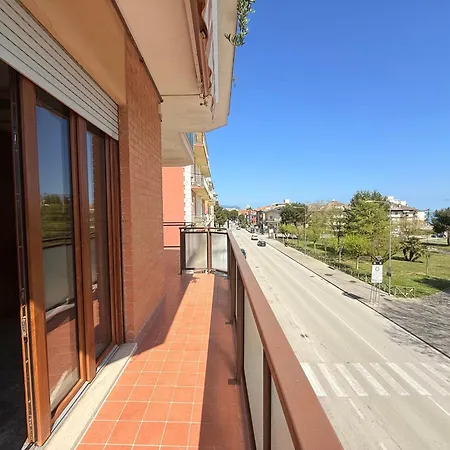 P084 - Porto Recanati, Ampio Con Vista Mare * Porto Recanati